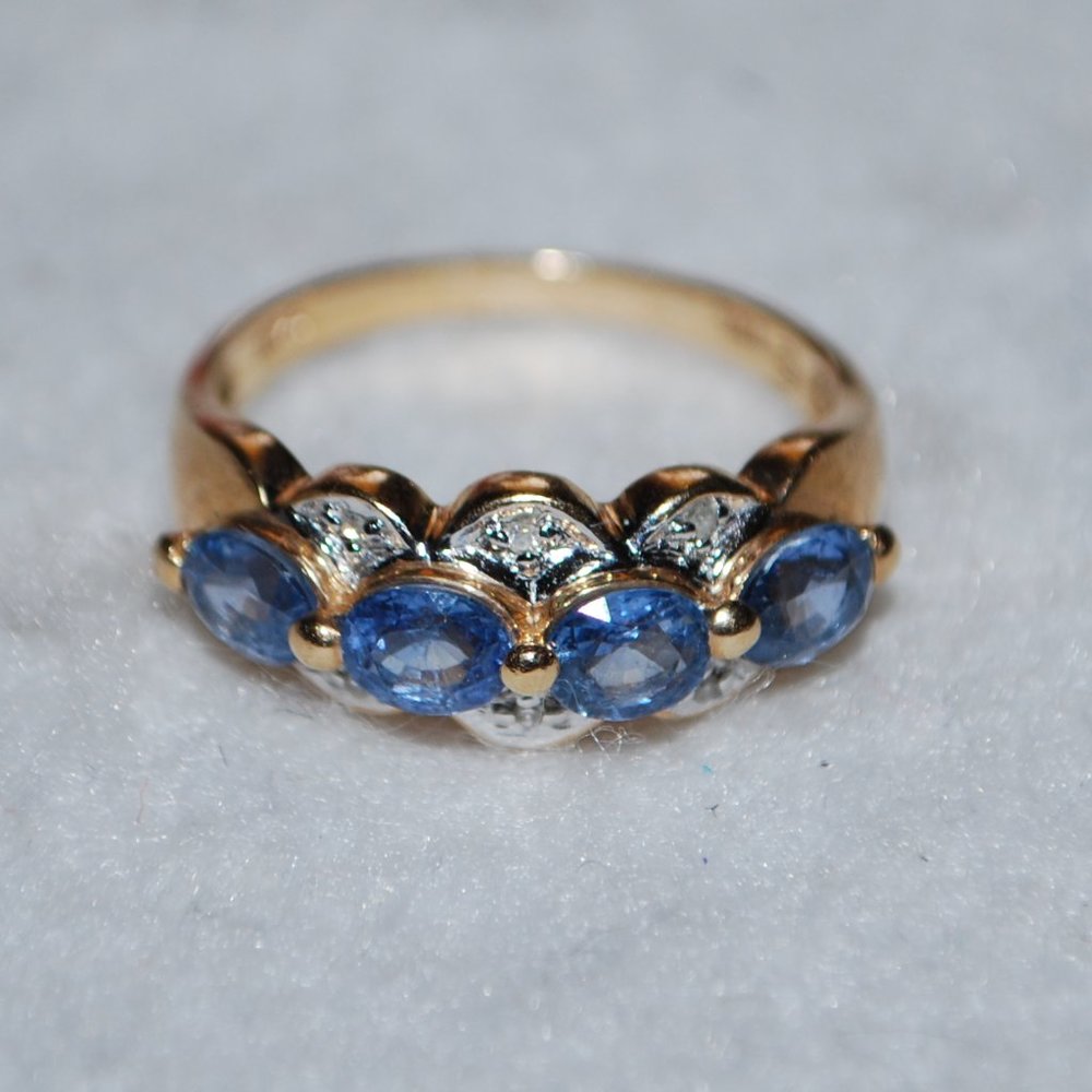 Gold and Blue Sapphire Women's Ring